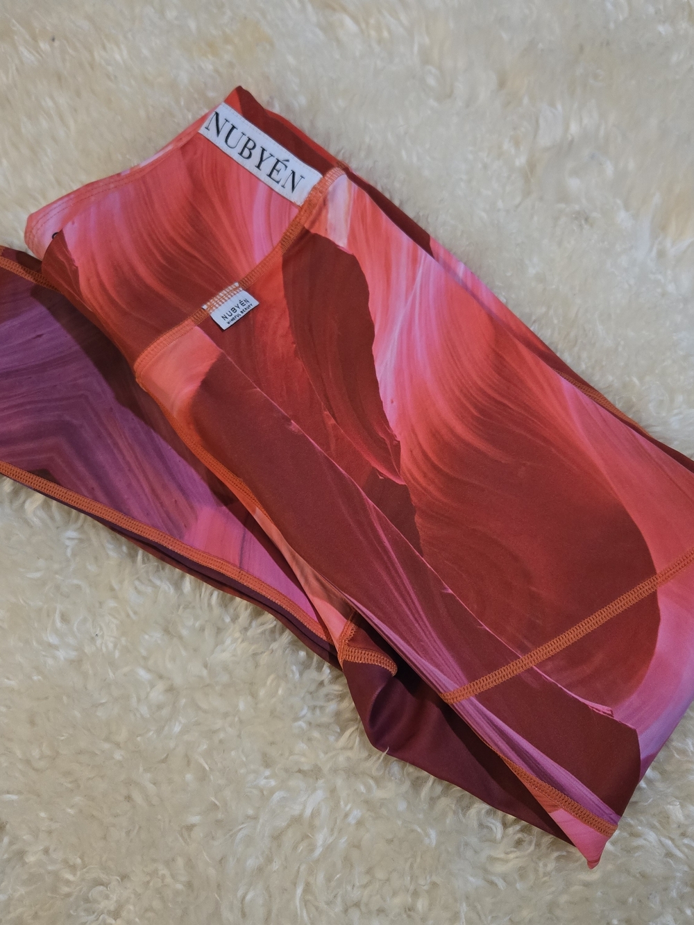 Nubyen Pink Red Abstract Active Leggings Size Small